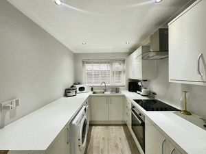 Kitchen- click for photo gallery